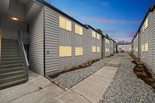 The 1800 Place Apartments Photo 1