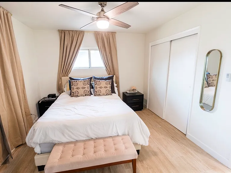 7244 E Coronado Rd — Photo 9