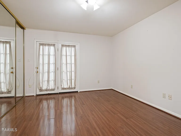 416 Doucet Rd #5F — Photo 27
