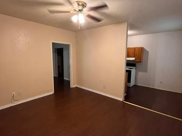6911 N US HIGHWAY 281, Pleasanton, TX 78064