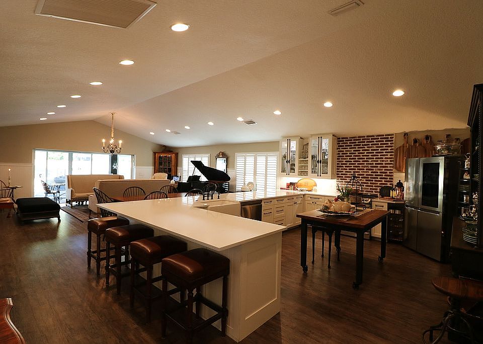 1st image of 3469 Melbourne Ln