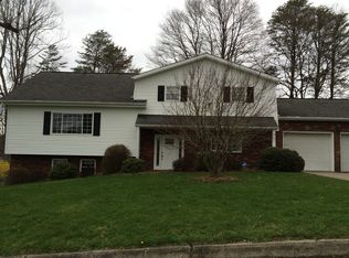 1619 Brooks Dr, Fairmont, WV