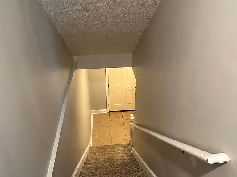 763 Wyndhurst Dr — Photo 34