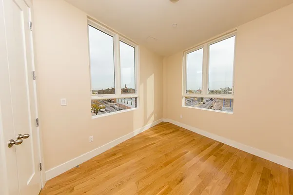 Rented by Real Team Brokerage | media 55