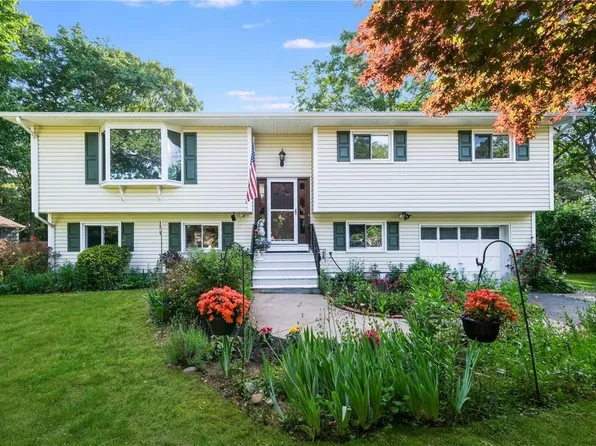 17 Di Rubbo Drive, Cortlandt Manor, NY 10567