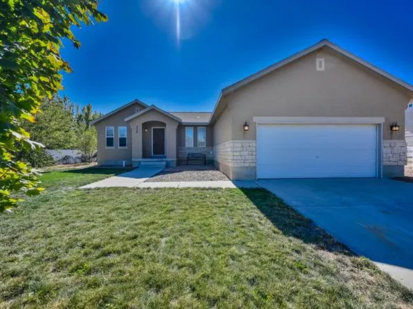 374 Palamino Way, Grantsville, UT 84029