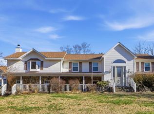 9304 Troy Dr, Nokesville, VA 20181