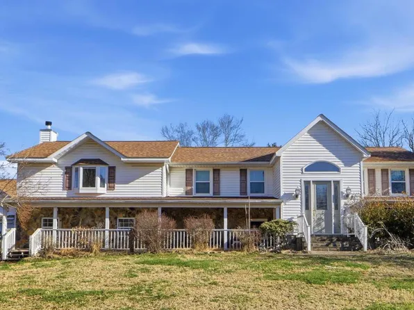 9304 Troy Dr, Nokesville, VA 20181