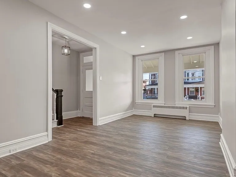 823 Locust St — Photo 4
