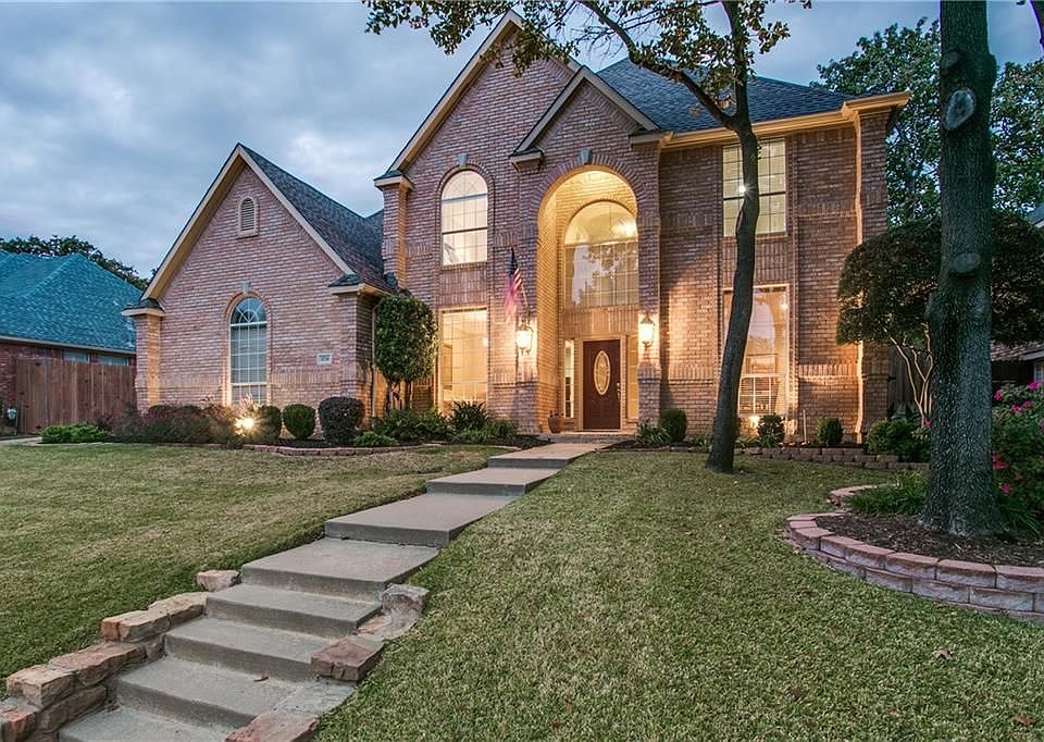 1st image of 2716 Mesquite Ln