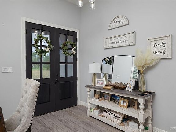 3rd image of 217 N Inspiration Blvd