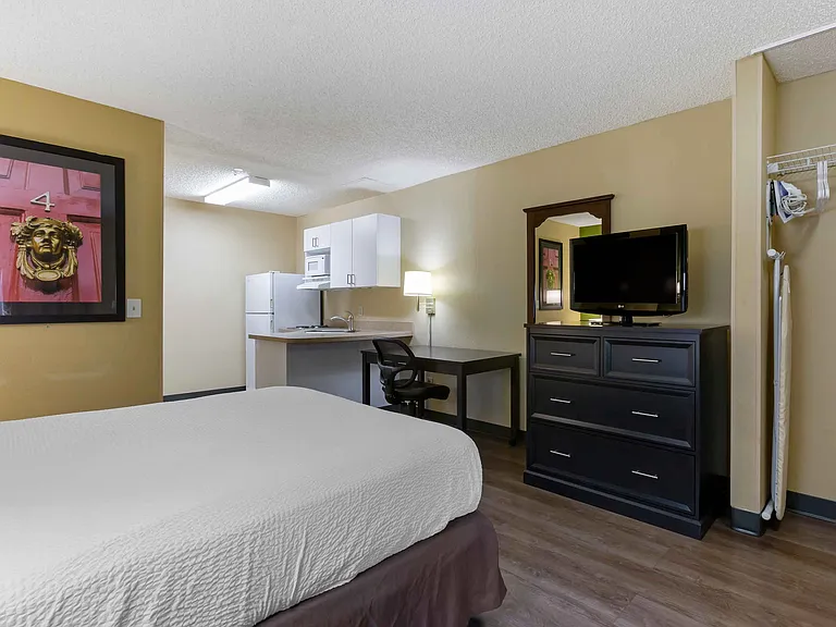 Studio Suite - 1 King Bed