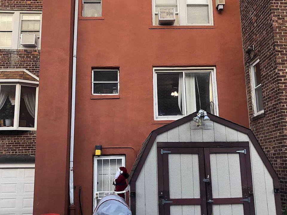 2nd image of 5766 Mazeau St