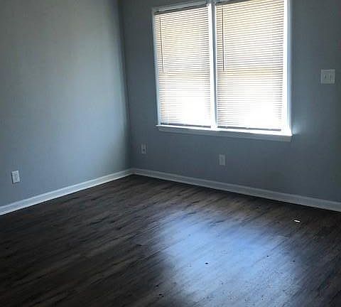 3rd image of 1815 McCormick St APT B