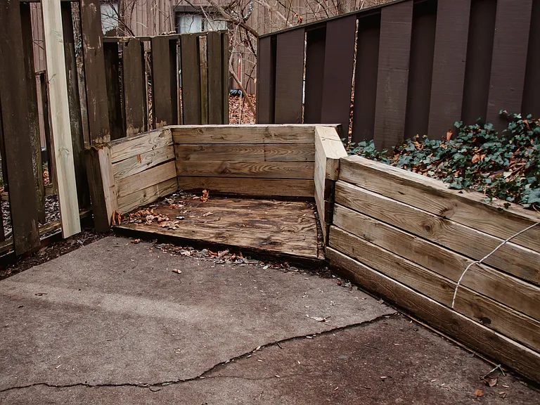 Back patio grilling area.