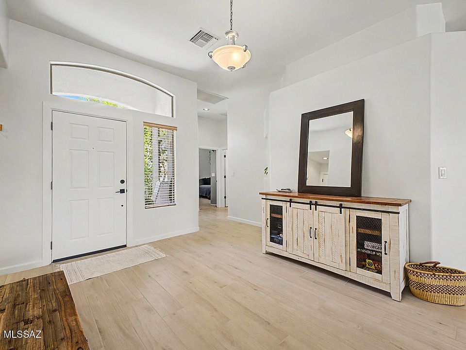 1st image of 11155 W Gallinule Dr