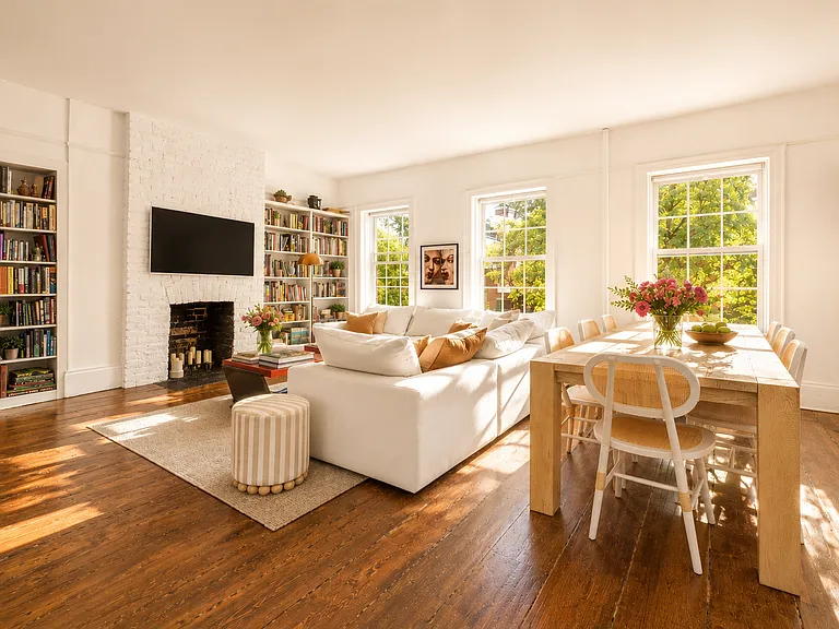 410 W 20th St #3 — Photo 4