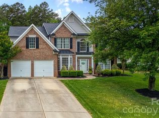 16027 Grafham Cir, Huntersville, NC 28078