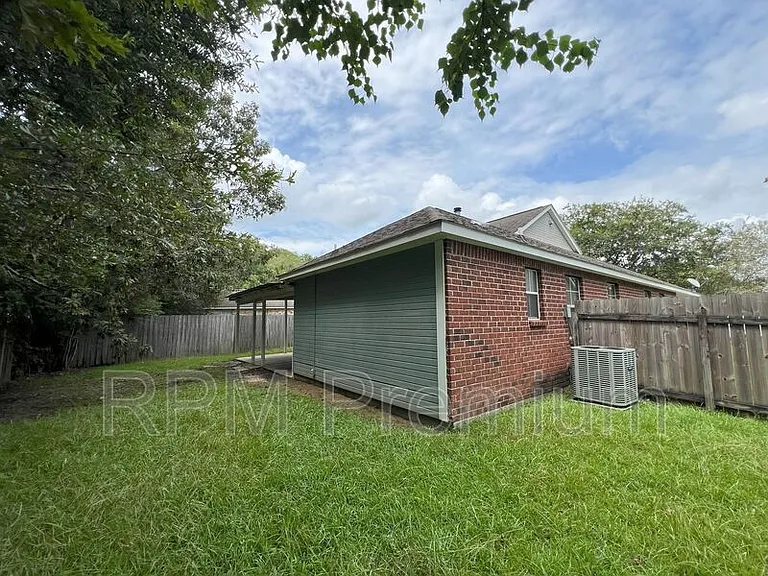522 Fawn Lake Dr — Photo 40