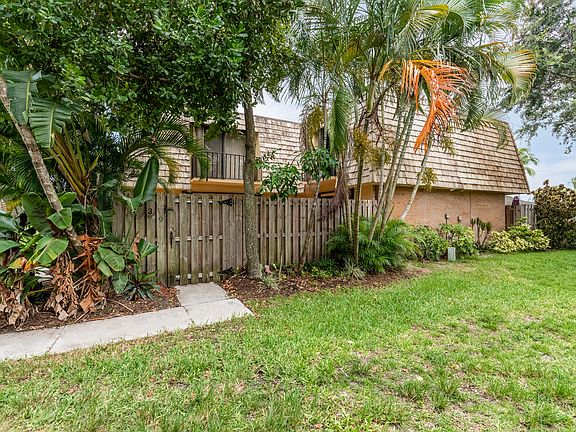 2nd image of 339 Lake Arbor Drive