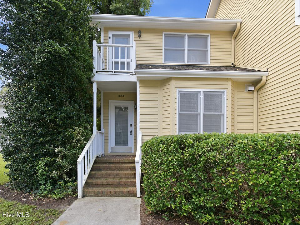 1st image of 1800 Eastwood Road Apt 253