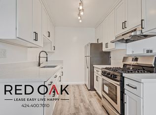 12460 1/2 Lakewood Blvd #16, Downey, CA 90242