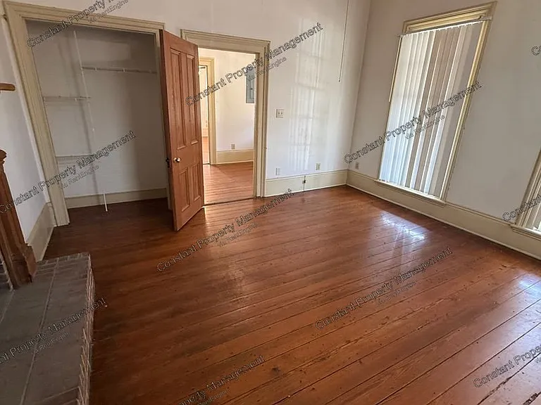 1031 Bond St #1 — Photo 11