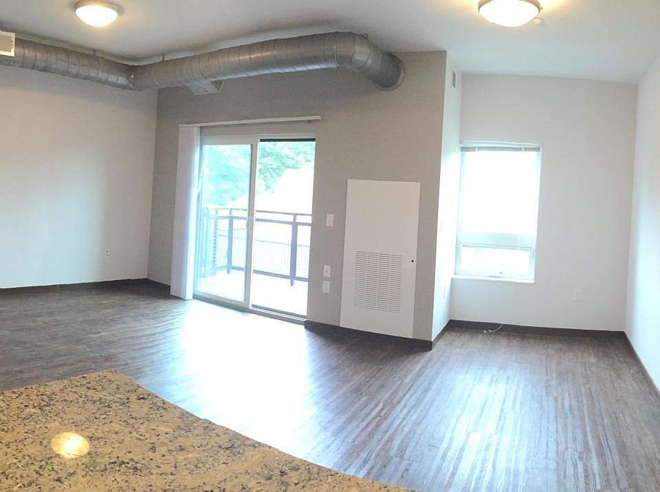 1st image of 425 W Washington Ave APT 408