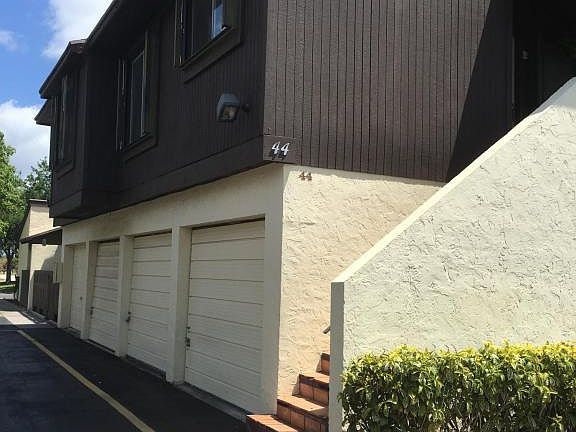 3rd image of 5276 Bosque Ln