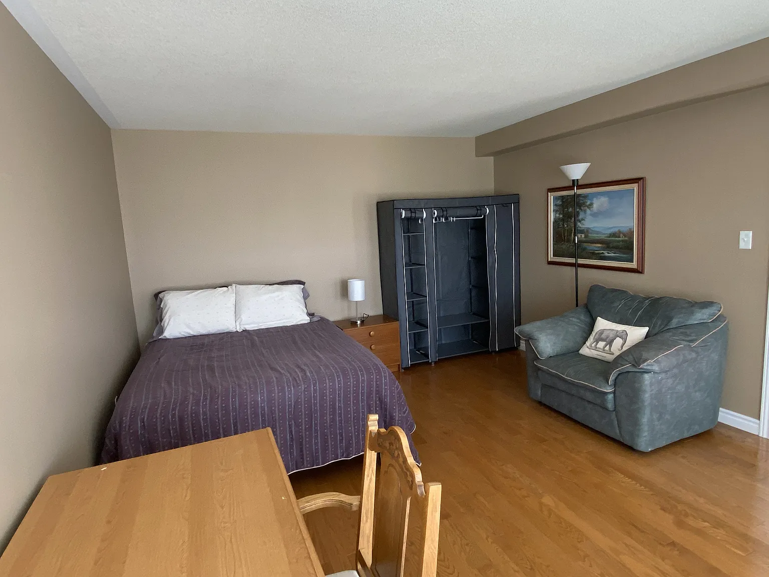 Seline Cres, Barrie — Photo 2