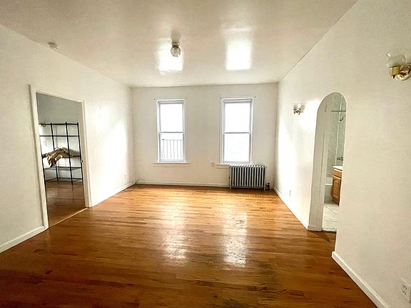 2nd image of 2118 Lafayette Ave APT 1