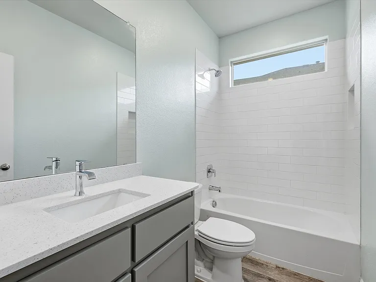 704 Wilmott Ter — Photo 4