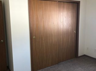 142 Wolf Run #7, Mukwonago, WI 53149