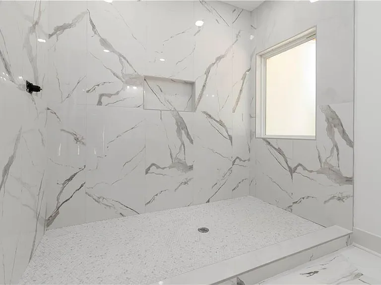2884 Thompson Cir — Photo 20
