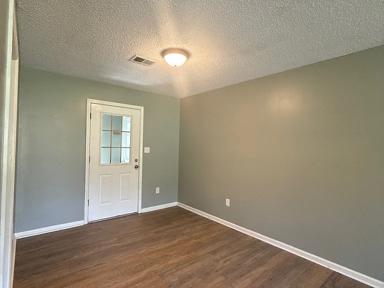 259 Adkins Cir #1 — Photo 5