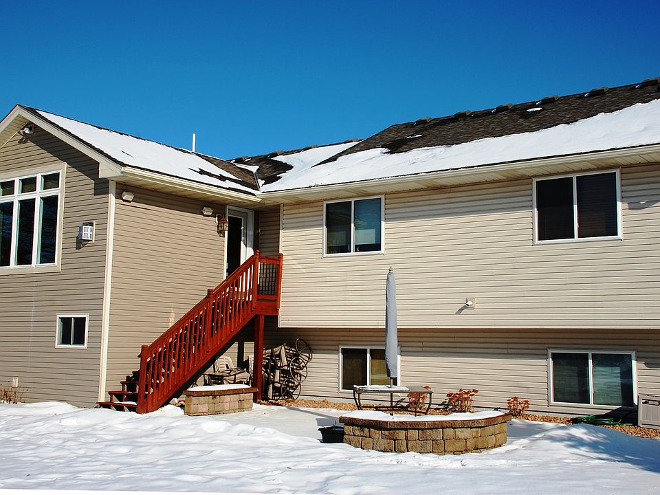 2nd image of 12896 Mankato St NE