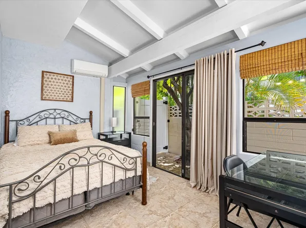 7438 Mokuhano Pl #B, Honolulu, HI 96825