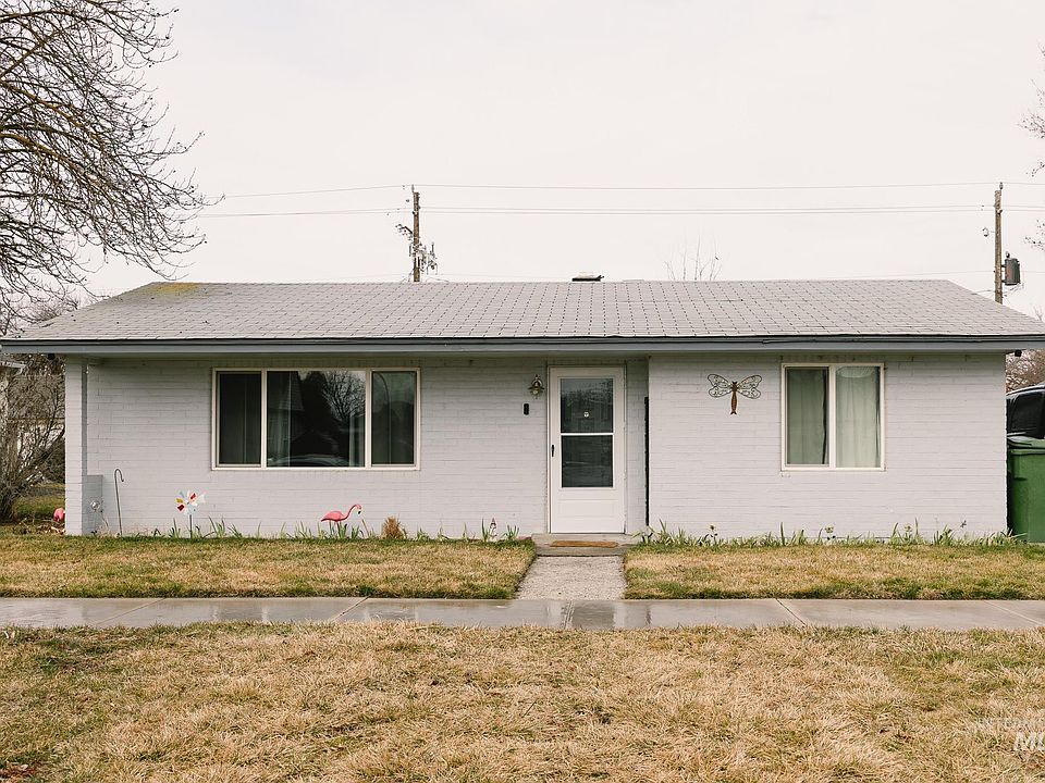 1st image of 661 SW 3rd St