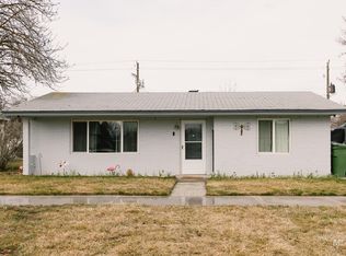 661 SW 3rd St, Ontario, OR 97914