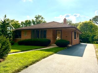 442 N Evergreen Ave, Elmhurst, IL 60126