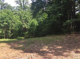 28 Deer Creek Dr, Arden, NC 28704