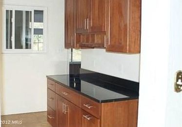 4th image of 4829 Flanders Ave