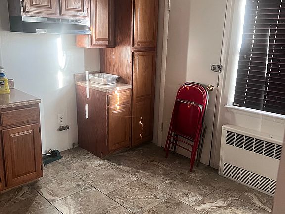 4th image of 1114 Linden Blvd #1