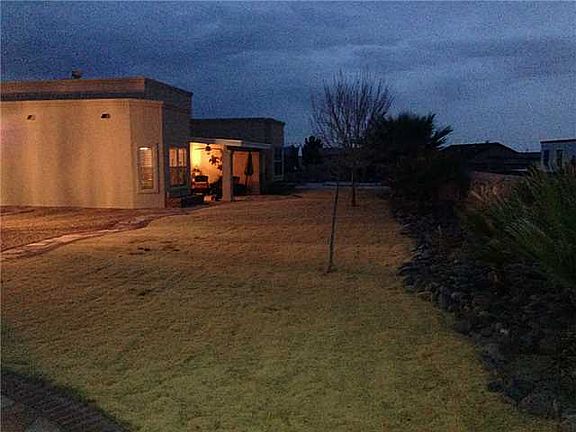 5th image of 433 Emerald Glow Ln