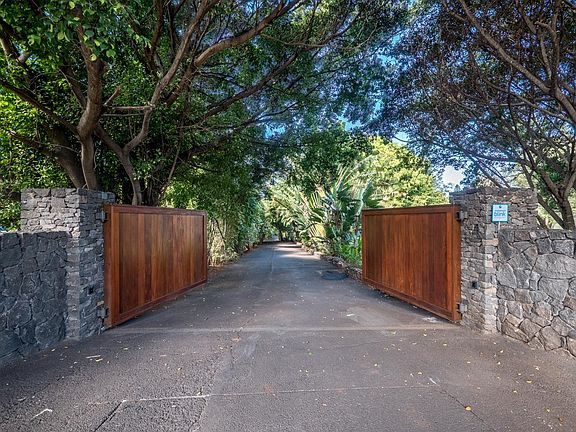 4th image of 4025 Lower Honoapiilani Rd