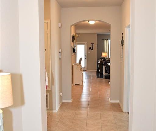 3rd image of 200 Plantation Dr