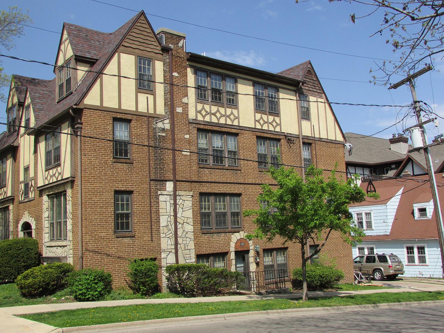 2202 Kendall Ave, Madison, WI 53726 Zillow