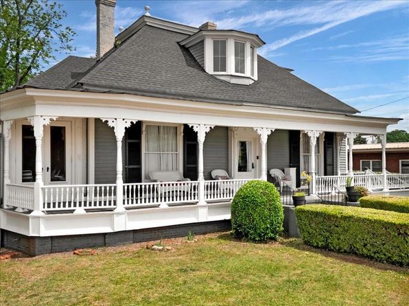 207 E Thompson St, Thomaston, GA 30286