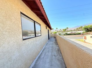 Available Now 2 Bed 2 Bath Upstairs Apartment In Cathedral City! Move In Special 50% Off One Mont..., Cathedral City, CA 92234