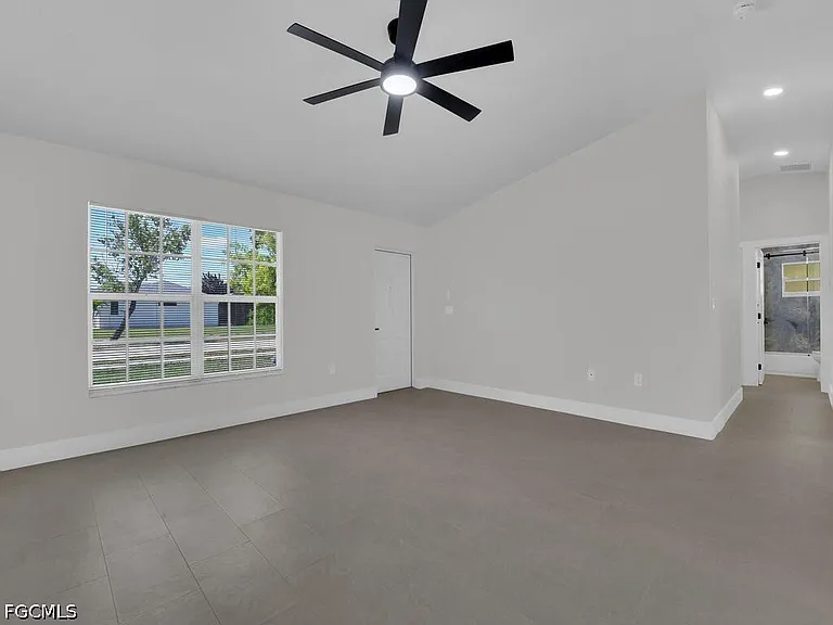 2509 Academy Blvd — Photo 8